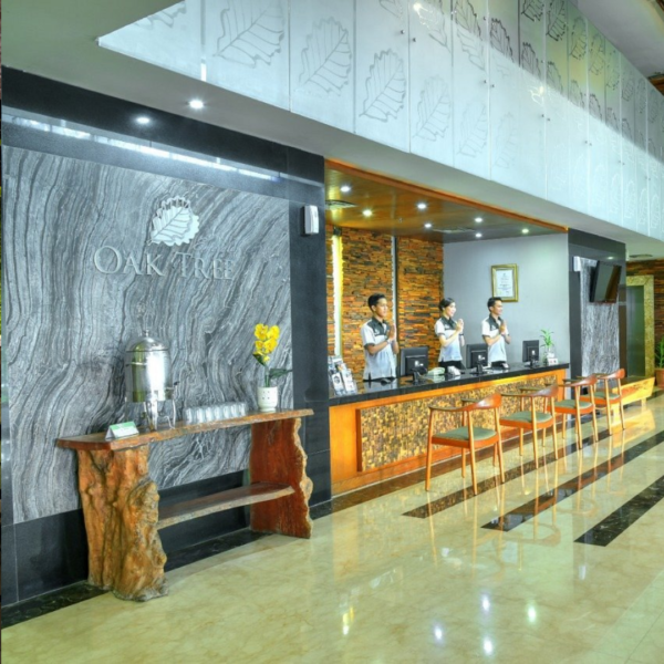 Oak Tree Emerald Hotel Semarang