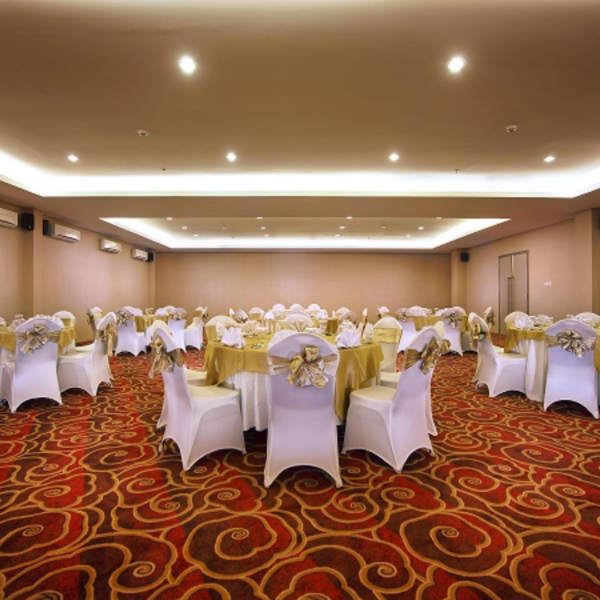 Neo Hotel - Image 2